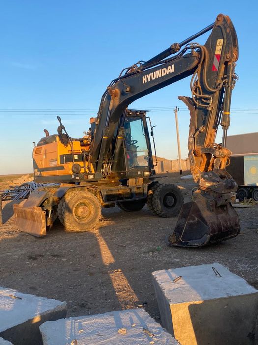 Услуги экскаватора Hyundai 145+ 2022г