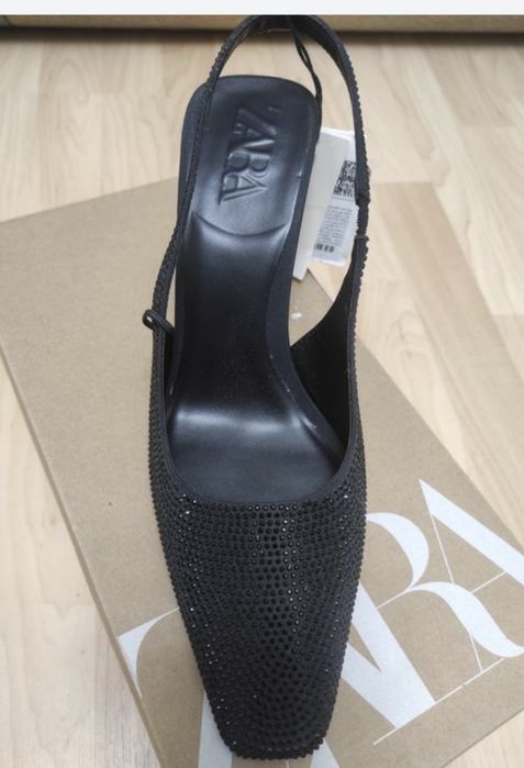 Туфли слингбэки продаются