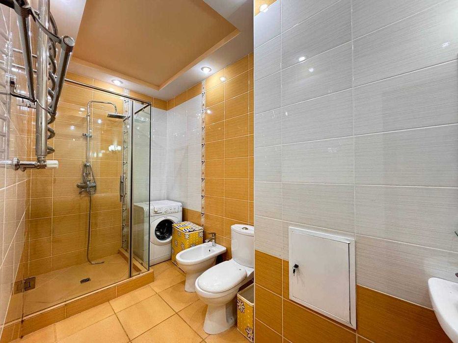 ОЙБЕК улица  Ор: Бизнес Центр - «Avalon» 4/7/9 165м2