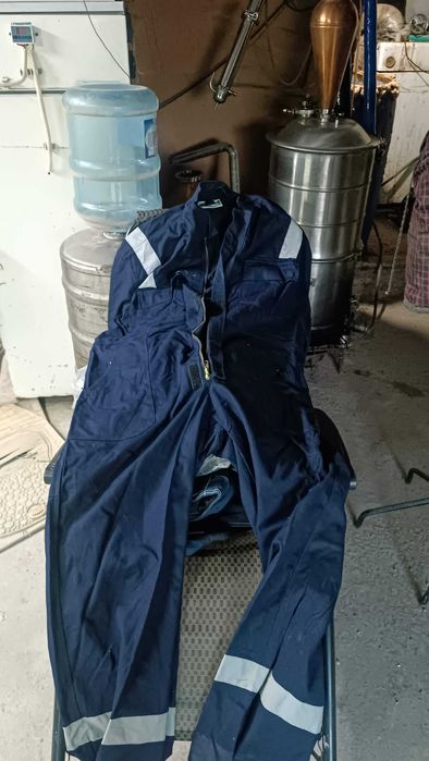 Спецодежда, спецобувь, дождевики