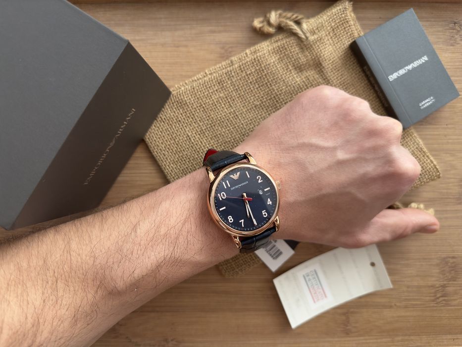 Ceas Emporio Armani barbatesc nou exceptional curea de piele AR11135