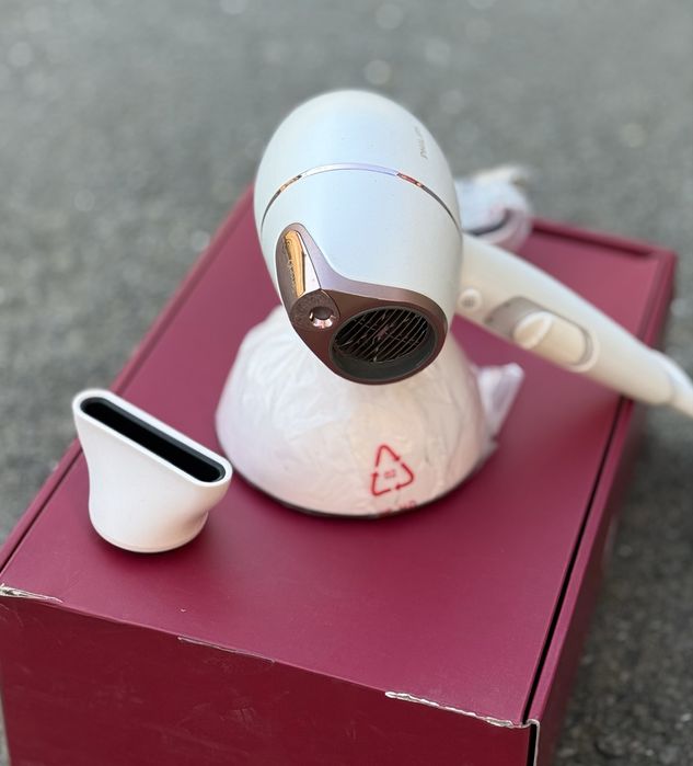 Сешоар Philips Prestige BHD628/00, SenseIQ сензор