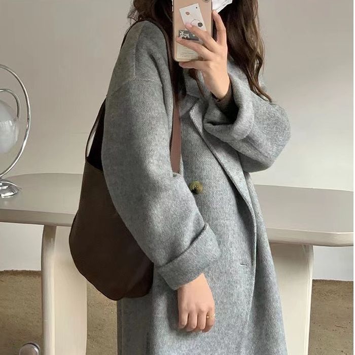 Женское пальто. Ayollar paltosi