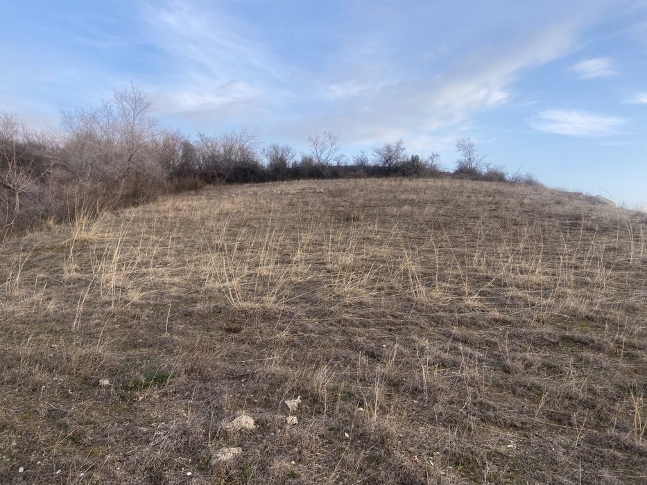 Продавам земя