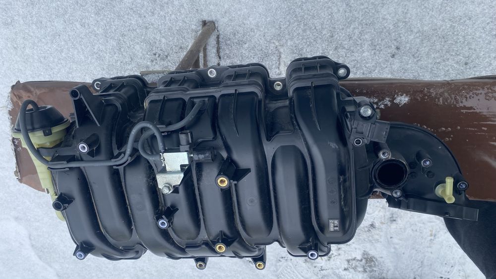 Продам впускной коллектор TLC 200