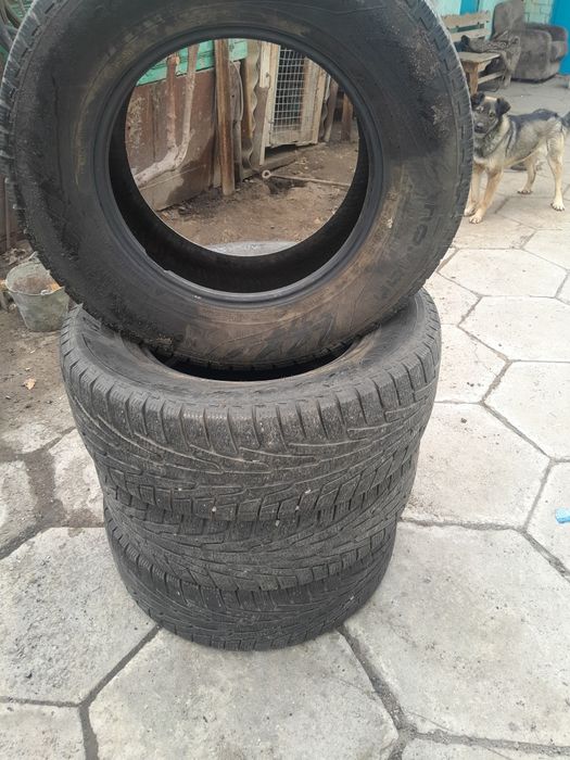Срочно продам шины Нокиан 265/65/17