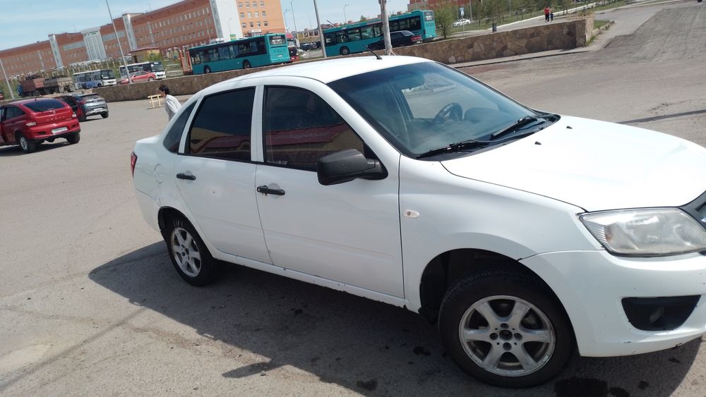 Лада гранта продаю