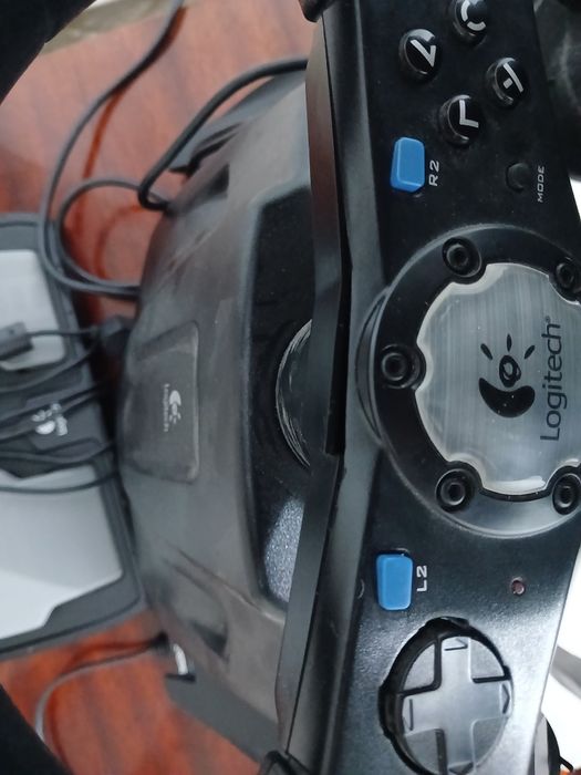 Volan Logitech PS2 cu Pedale și Adaptor PC