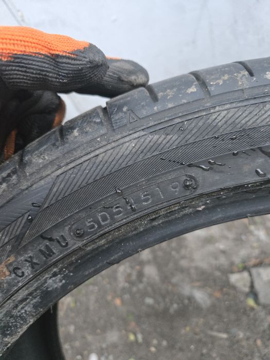 Продам пару 295/35/20