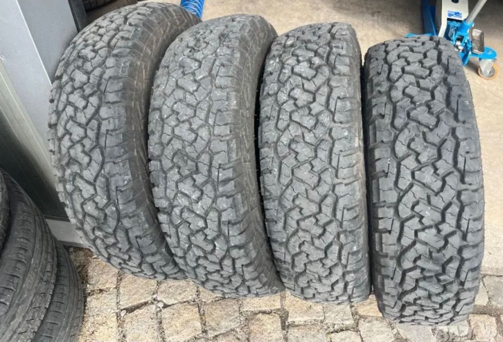 4броя всесезонни гуми Roadcruza235/85R16