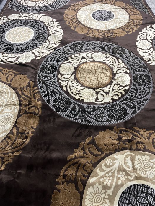 Продам ковры 2,5х3,5. Пр-во Турция