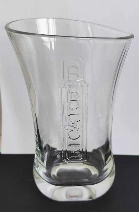 Чаши на Нестле, Шокомел, Бейлис, Милка и декантер Рикард