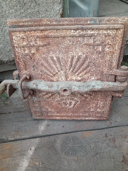 Двери на печку с отливкой