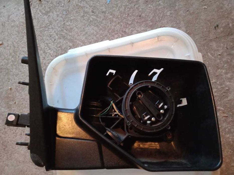 Запчасти Форд Эксплолер.