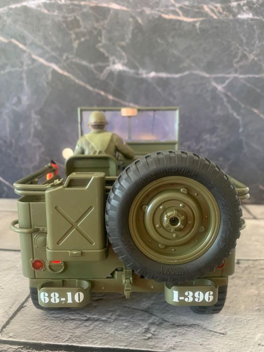Американский джип Military car