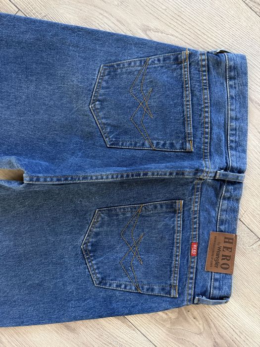 Blugi WRANGLER Hero Albastru Barbati | Marime 33 x 32 (Talie 88 cm)