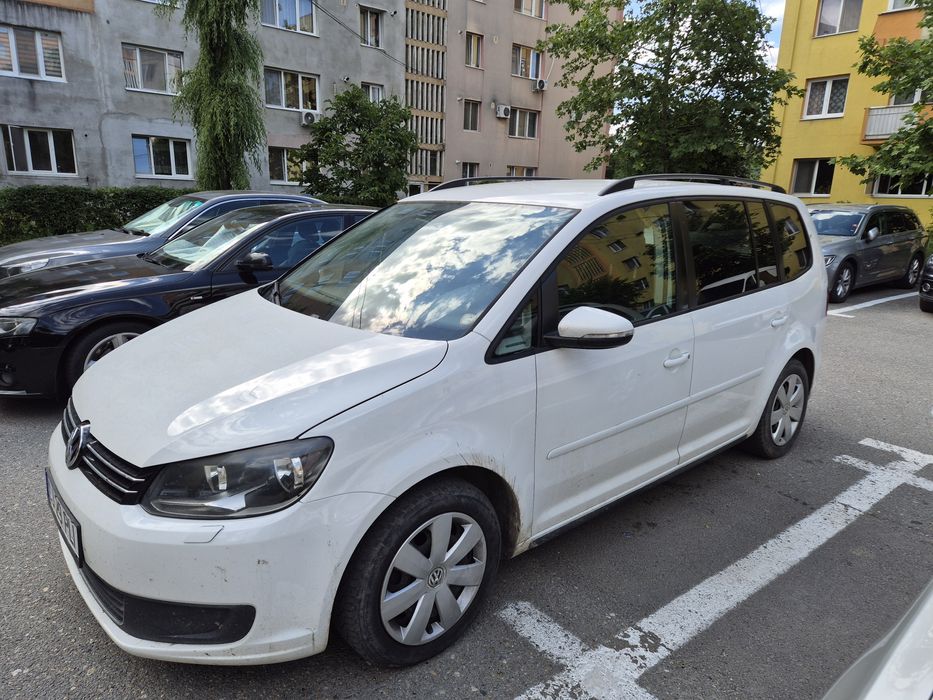 VOLKSWAGEN Touran 2013 — imagine 2