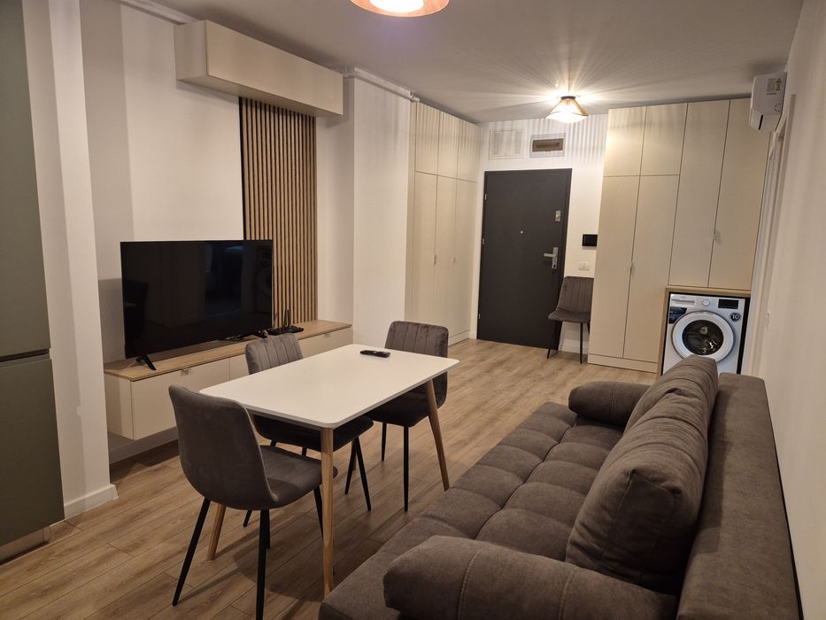 Inchiriez apartament in X City Tower