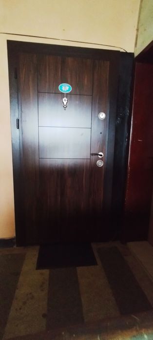 Продава се двустаен апартамент в кв. Могиличе, гр.Перник