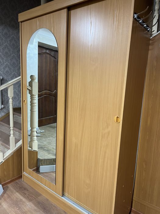 Шкаф в прихожую купе