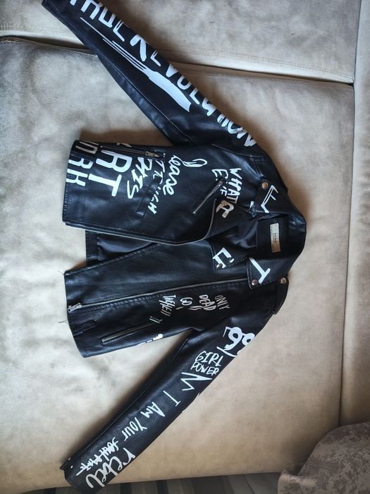 Куртка кожанка 42р