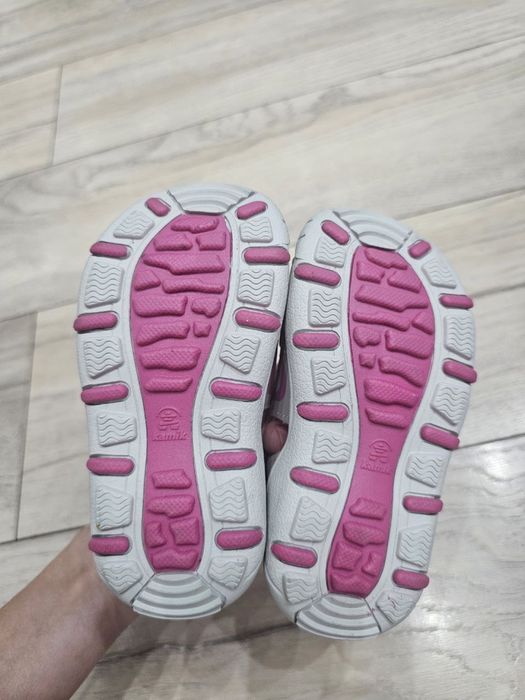 Детские сандалии