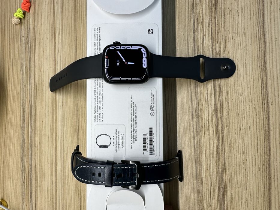 Продам Apple Watch 8