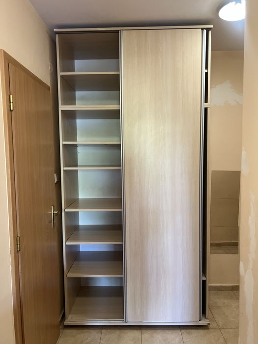 Двукрилен Гардероб