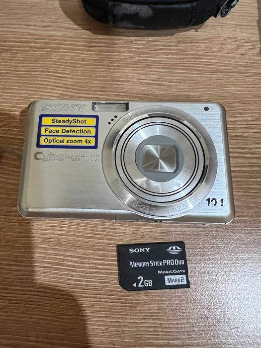 Фотоапарат Sony 10,1 Mp с подаръци