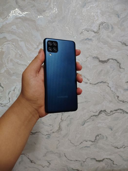 Samsung M12 sotiladi holati ideal tinniq