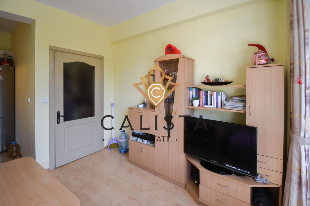 Дава се под наем Двустаен апартамент в София, Дианабад - 50 кв.м за 547.23 € - Снимка #2