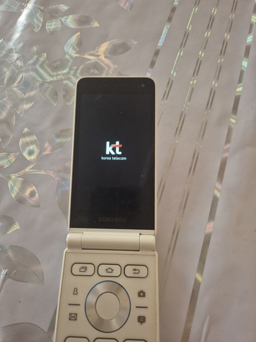 Самсунг Galaxy Folder2