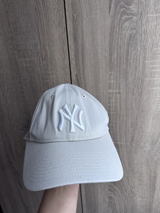 Шапка с козирка New Era '9Twenty New York Yankees