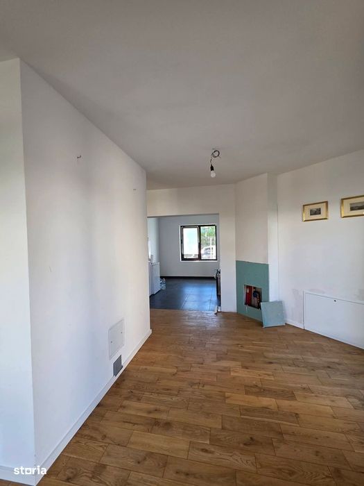 Casa de vanzare zona Pensiunea Morariu