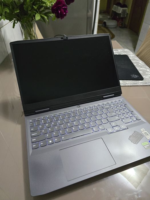 Laptop lenovo LOQ 15irh8 - Defect