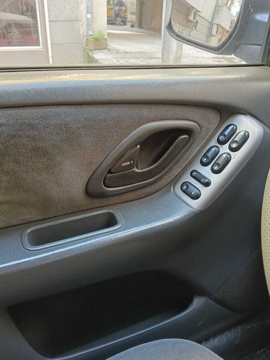 Mazdz tribute 2003 Газ\бензин