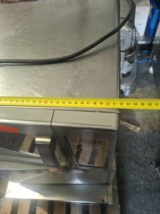 Микровълнова фурна професионална