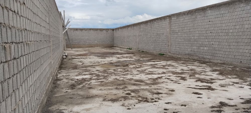 Продам коммерческие помещение 50 соток