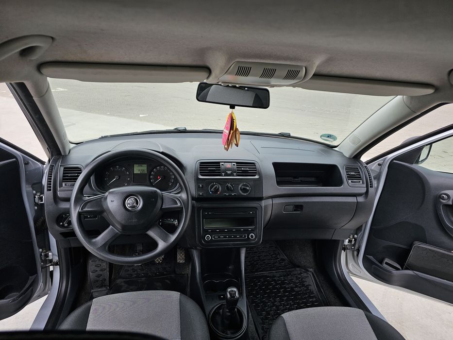 SKODA Fabia 2014 — imagine 4