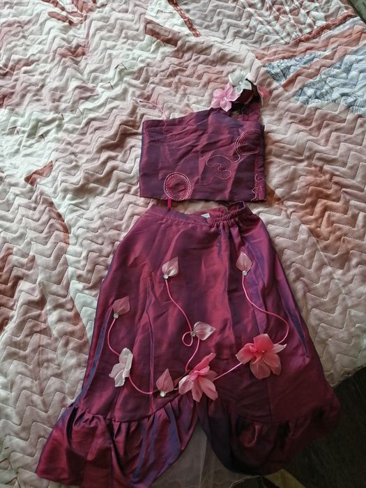 Продам топ +юбка на девочку