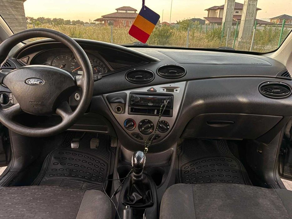 Vând Ford Focus 2003,1.6 benzina