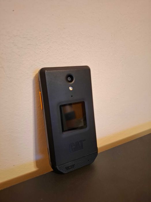 CAT S22 Flip (folosit, în stare perfectă)