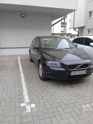 Vând Volvo s40