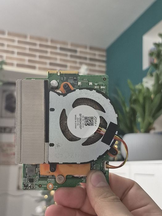 Видеокарта MX330