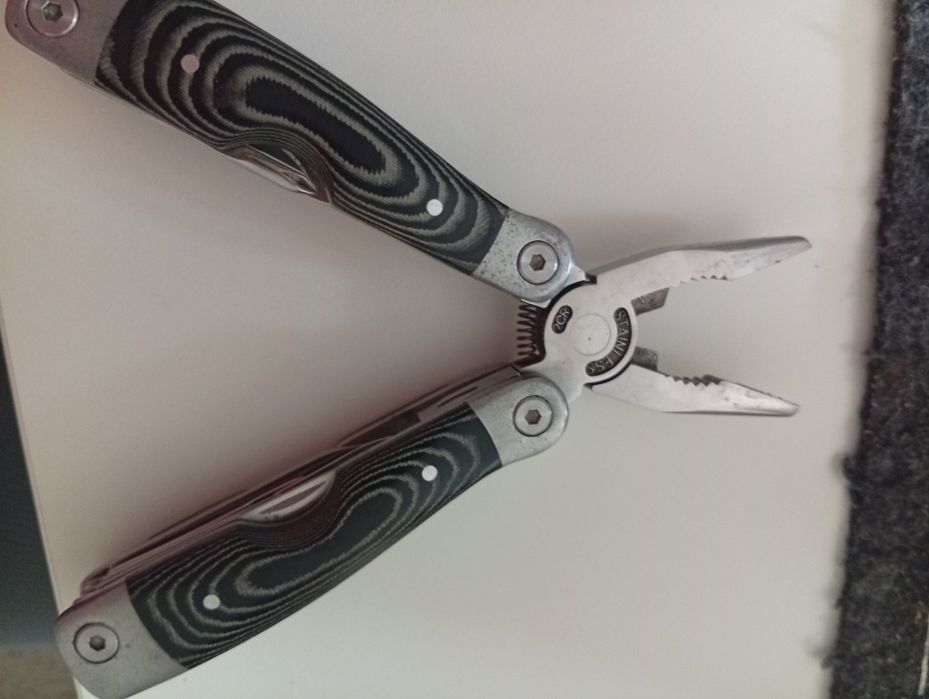 Unealta multifuncțională