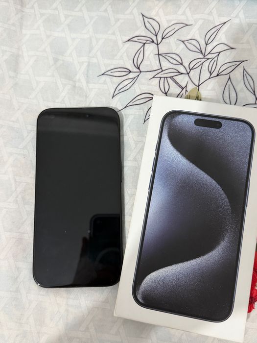 iPhone 15 pro 256 гб