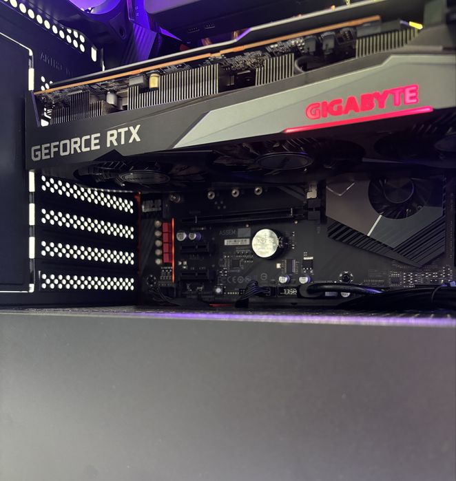 Геймърски Компютър AMD Ryzen 5 5600X, Nvidia RTX 3070 8GB, 32GB Ram