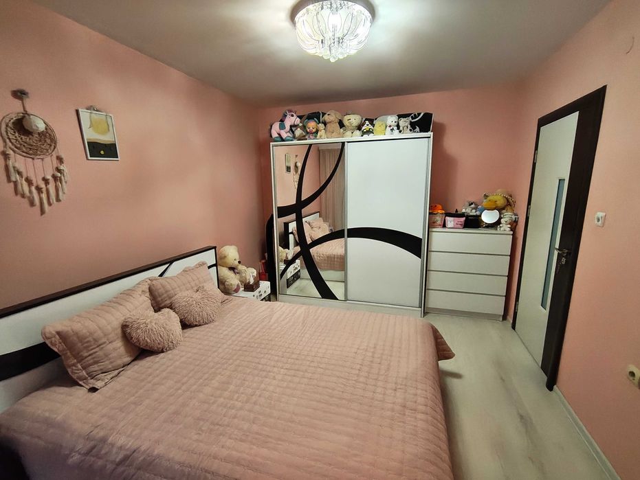 Продава се Двустаен апартамент в Търговище, Център - 60 кв.м за 1692 €/кв.м - Снимка #6