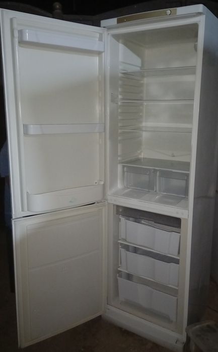 Продам холодильник