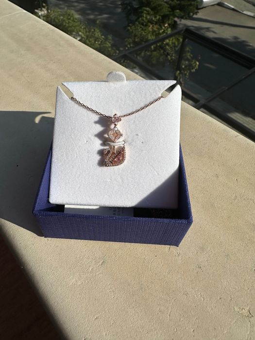 Оригинално колие Swarovski Dazzling Swan – ново, с кутия